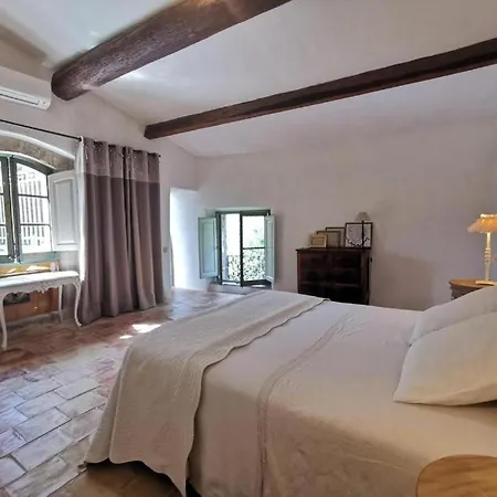 - De 100m2 Avec 2 Et Terrace - Possibilite Table D'hote Boisseron